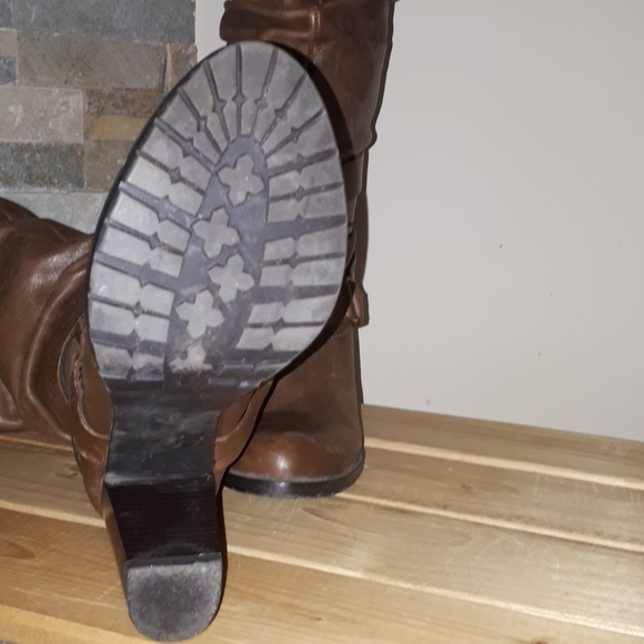 Leather and suede boots - Picture 3 of 5